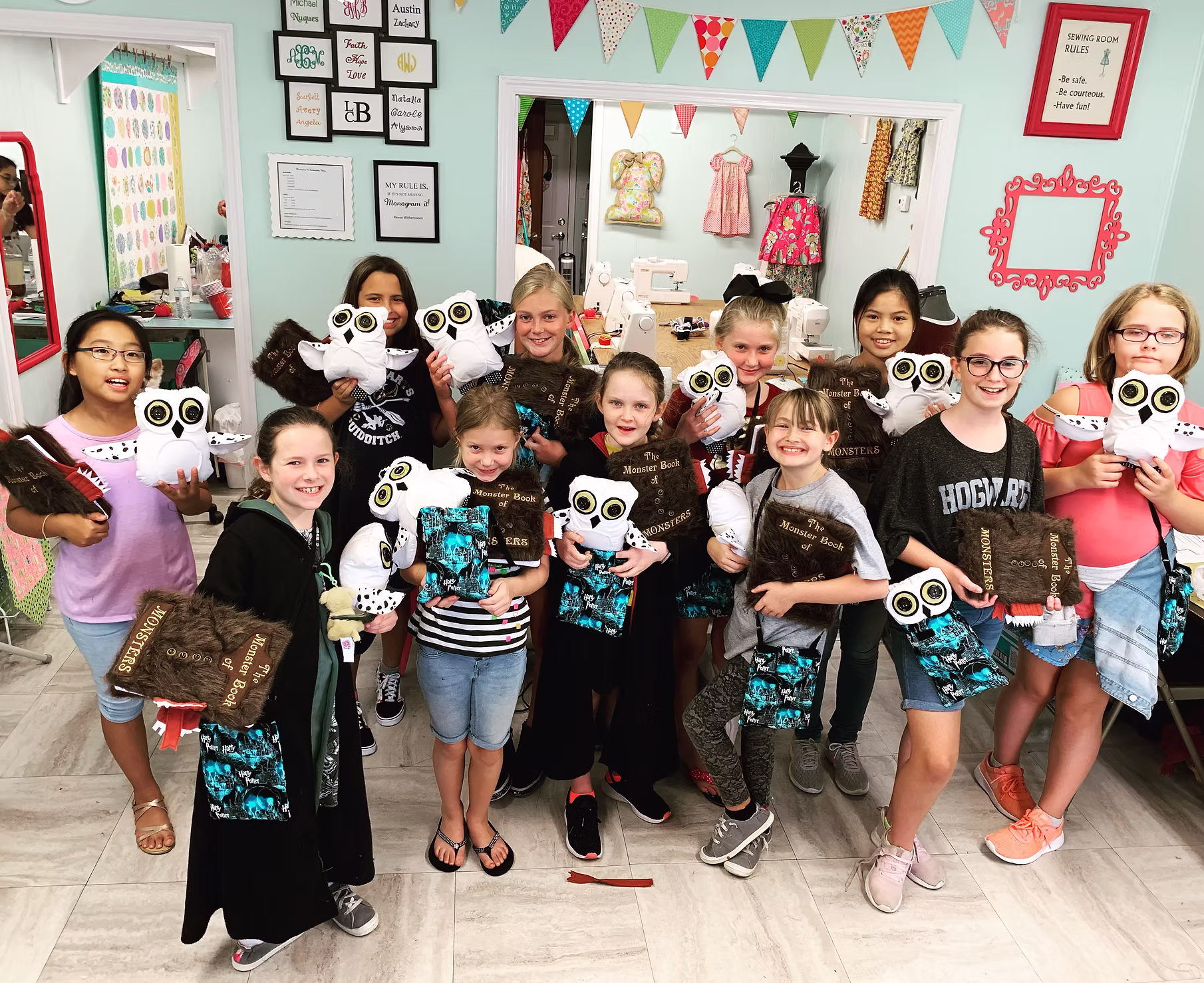  Session 8: Harry Potter(crossbody bag, Monster Book of Monsters & Hedwig stuffy)